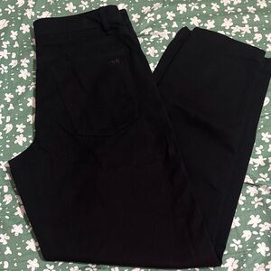 TNA Aritzia